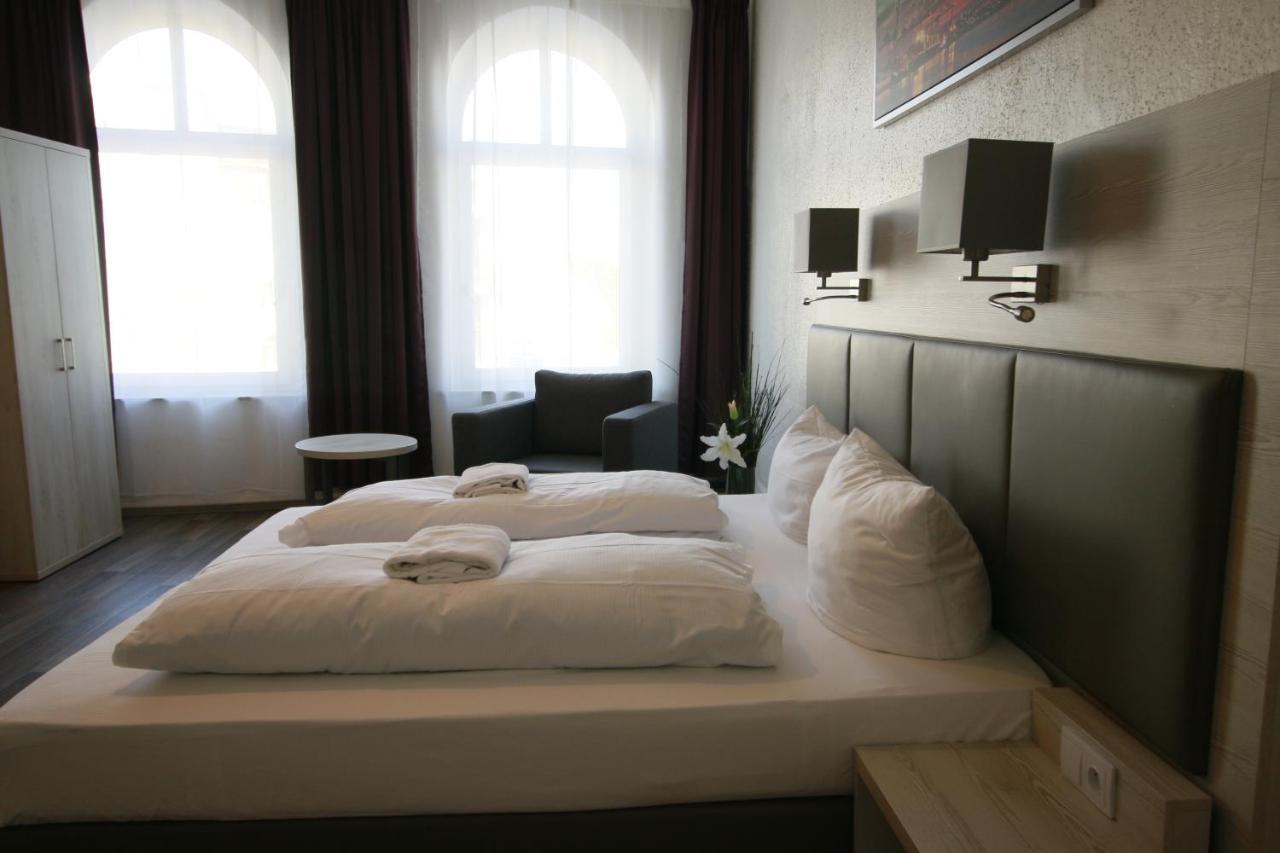 Hotel Bee Fang ฮัมบูร์ก ภายนอก รูปภาพ