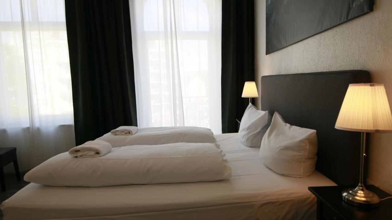 Hotel Bee Fang ฮัมบูร์ก ภายนอก รูปภาพ