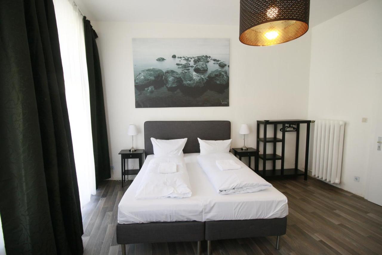 Hotel Bee Fang ฮัมบูร์ก ภายนอก รูปภาพ