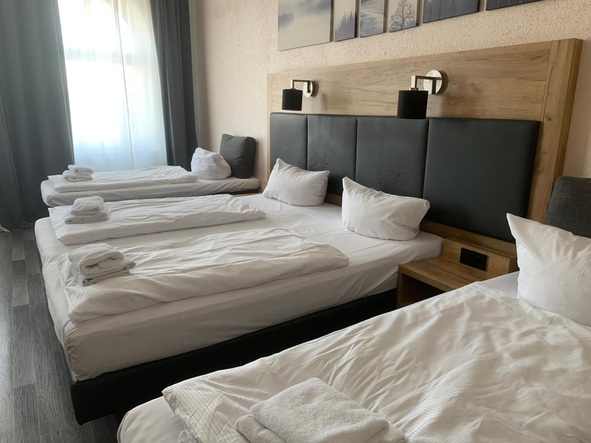 Hotel Bee Fang ฮัมบูร์ก ภายนอก รูปภาพ